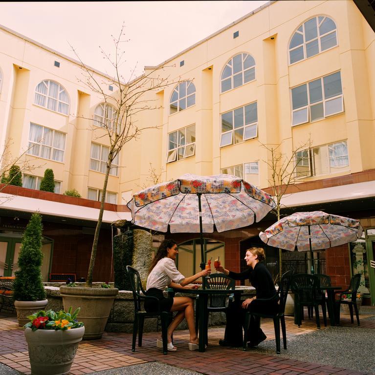 Hotel Harrison Lake Harrison Hot Springs