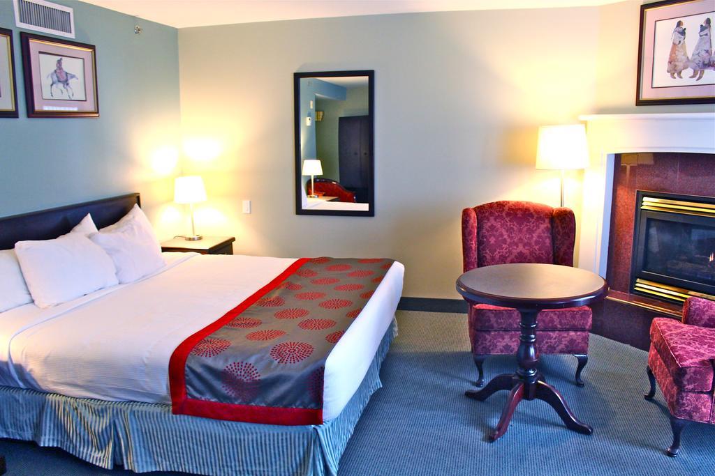 Harrison Lake 4*