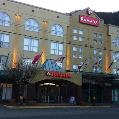 Harrison Lake Hotel 4*